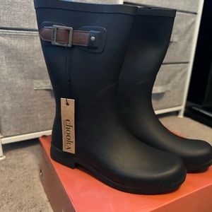 BRAND NEW RAIN BOOTS